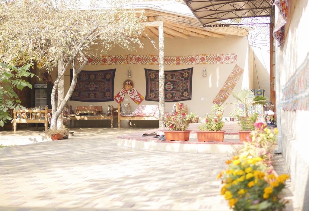 Guest House Ikathouse Marghilon Exterior photo